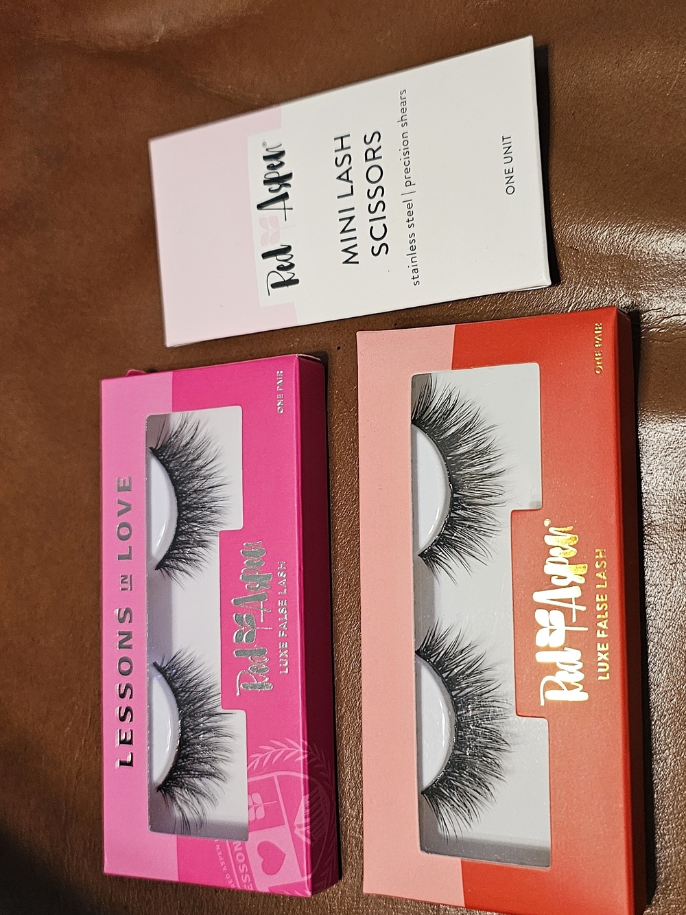 Red Aspen Luxe False Lashes Set with Mini Lash Scissors – Pink & Coral